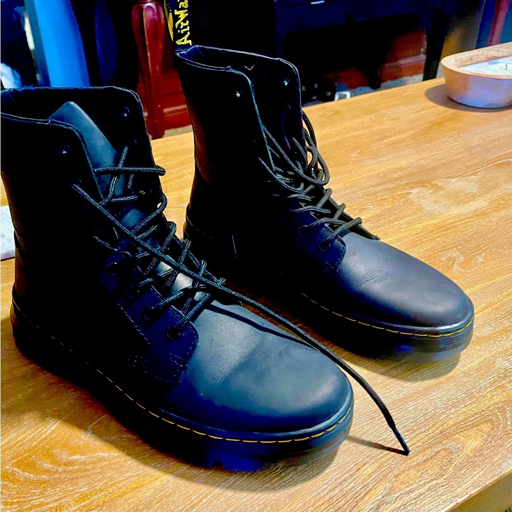 Men’s Dr Martens. New never worn. Size 10
